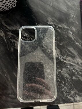 iPhone 15+ or 14+ case clear with sparkles used a couple times